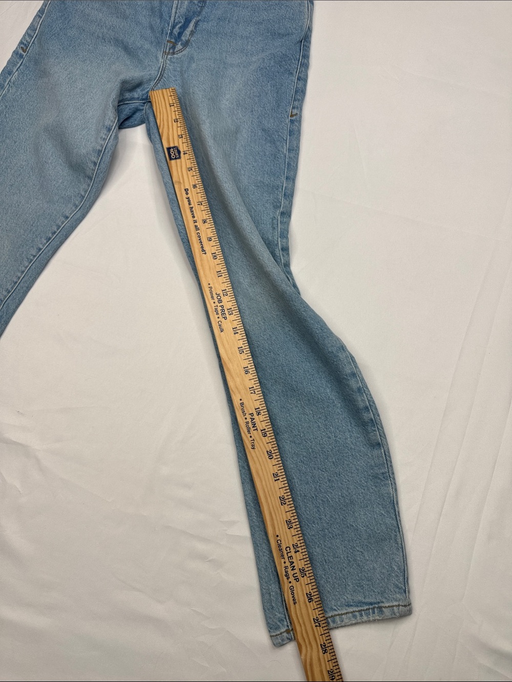 Good American Women's Straight-Leg Jeans in Light Blue Denim size 2 or 26 - Picture 2 of 7